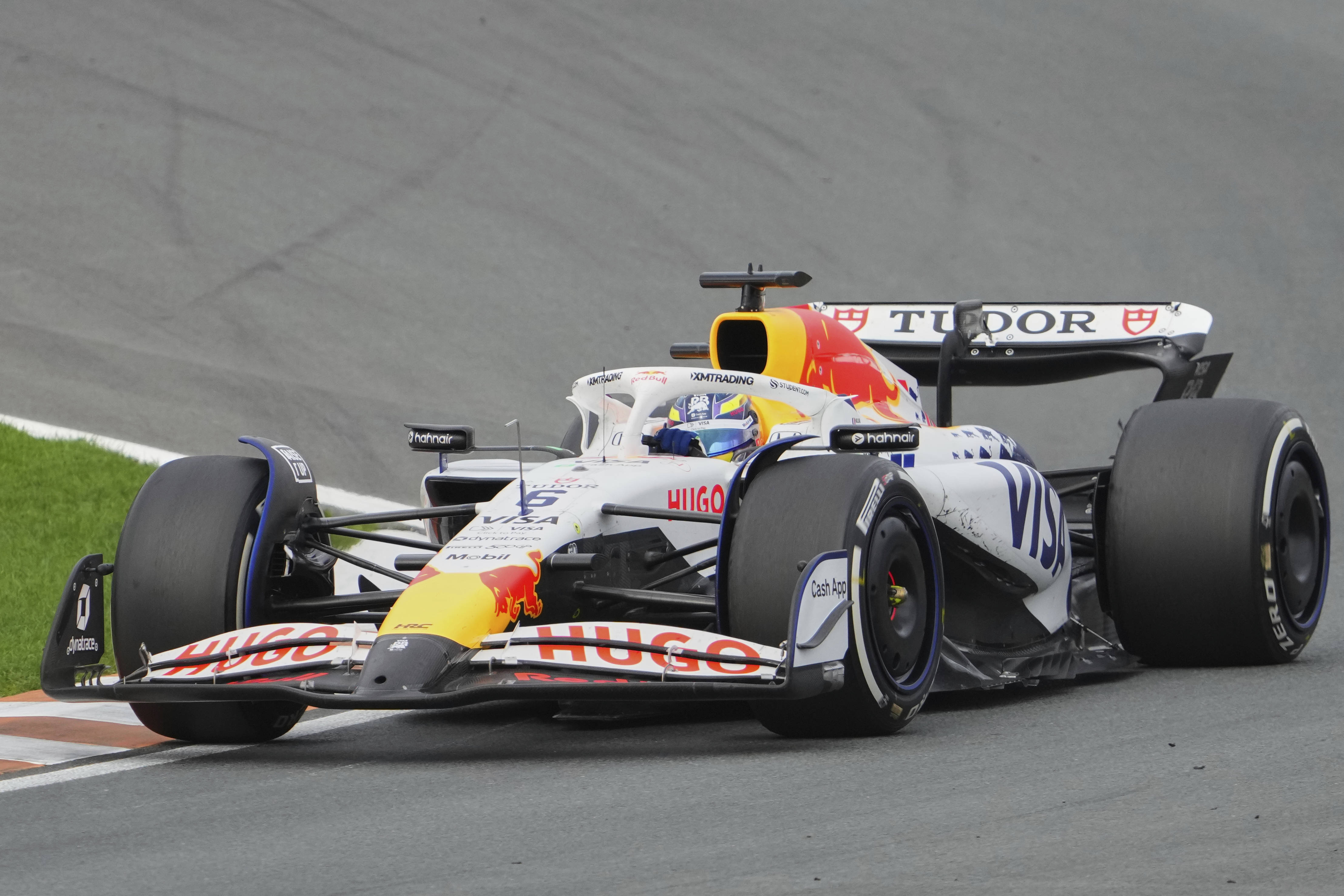 红牛二队横扫威廉姆斯,维斯塔潘高光表现 红牛二队横扫威廉姆斯,维斯塔潘高光表现