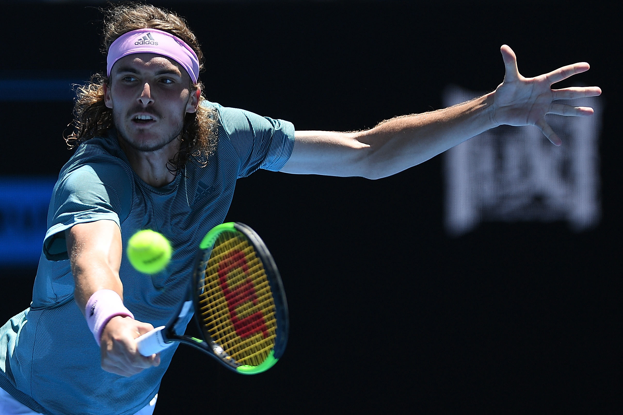 美网逆转法网，西西帕斯点燃赛场