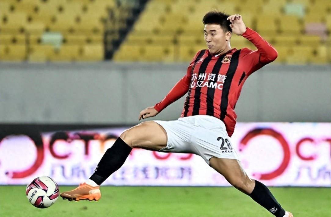 上港主教练战术高瞻远瞩，球队实力明显提升