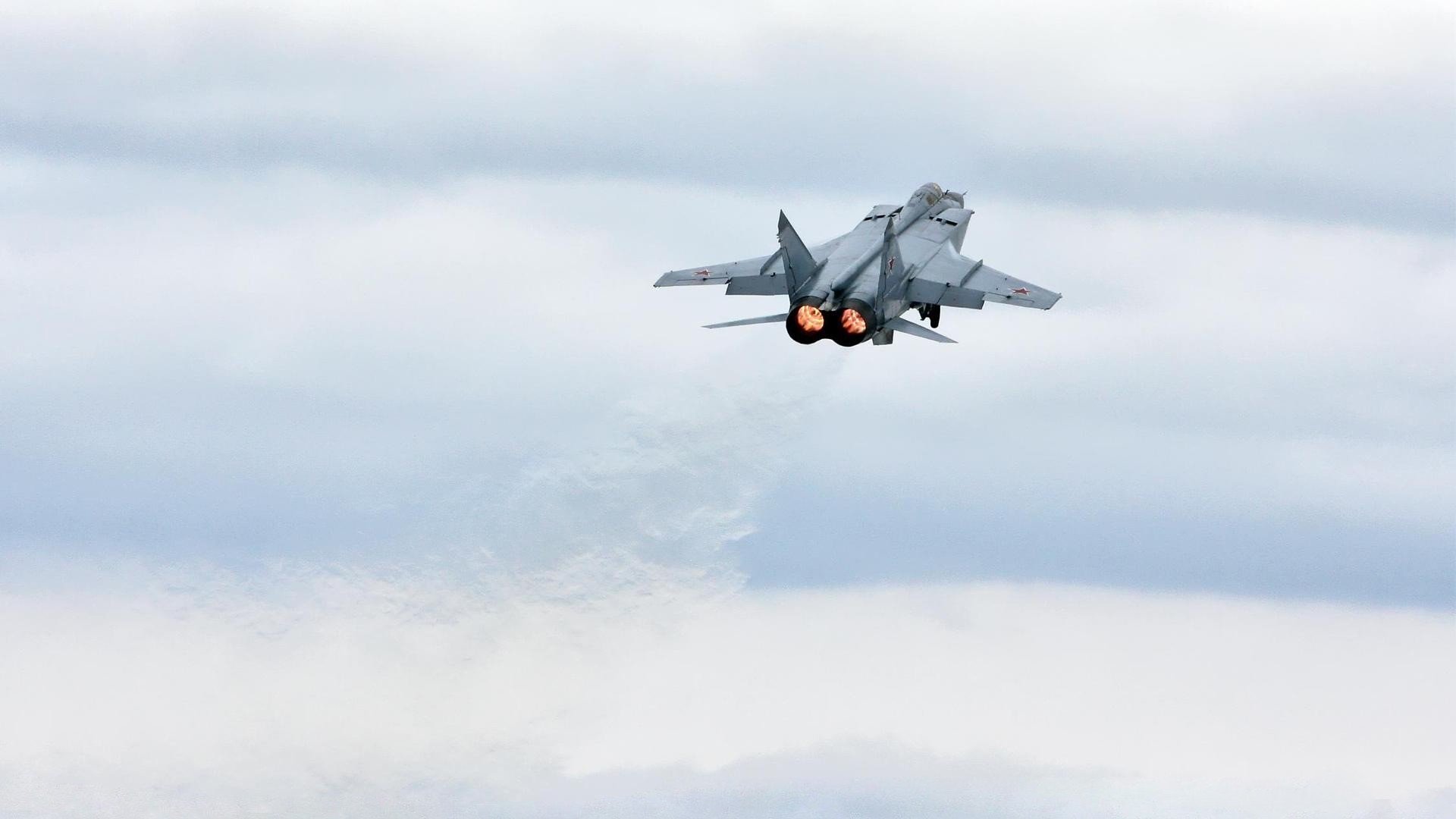 改写历史！中国篮球火种吉林队破解世界难题，172倍薪资差下于波士顿花园埋葬凯尔特人