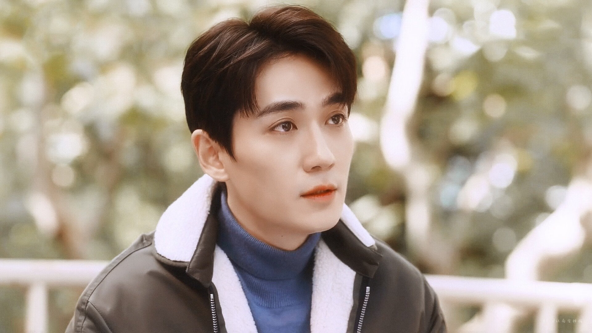 体育的边界与重逢,新疆队单节拉开马刺,克莱在美加墨世界杯接管比赛